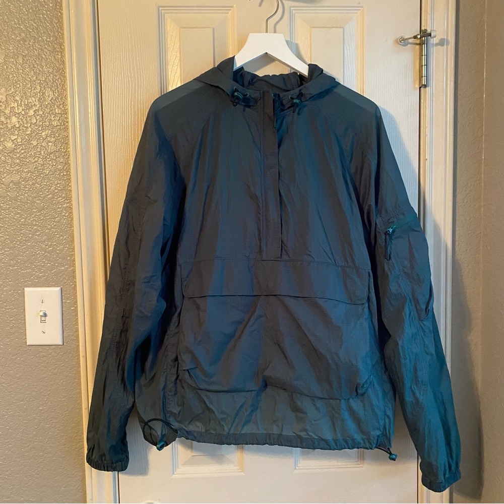 EUC Outdoor Voices Windbreaker Pullover in Jasper, size XS